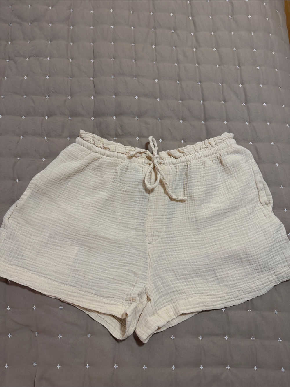 Women's High-Rise Gauze Tie-Waist Pull-On Shorts - Universal Thread Cream S